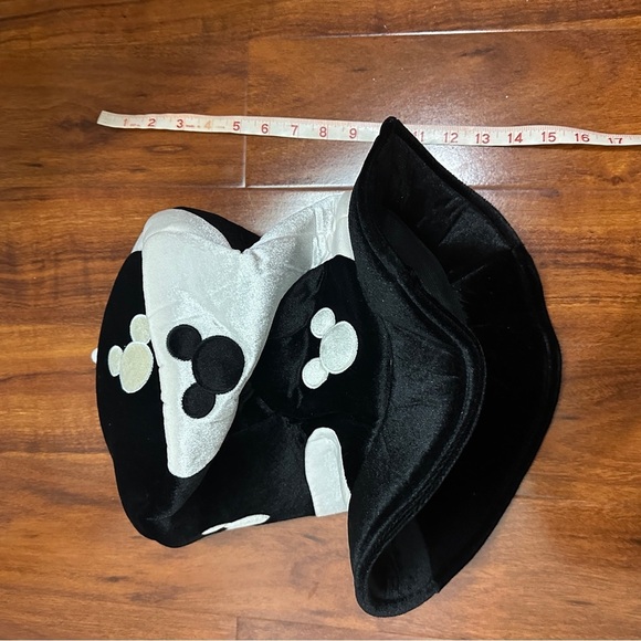Disney Parks Mad Hatter Mickey Mouse Top Hat Halloween Black White HTF main image 9